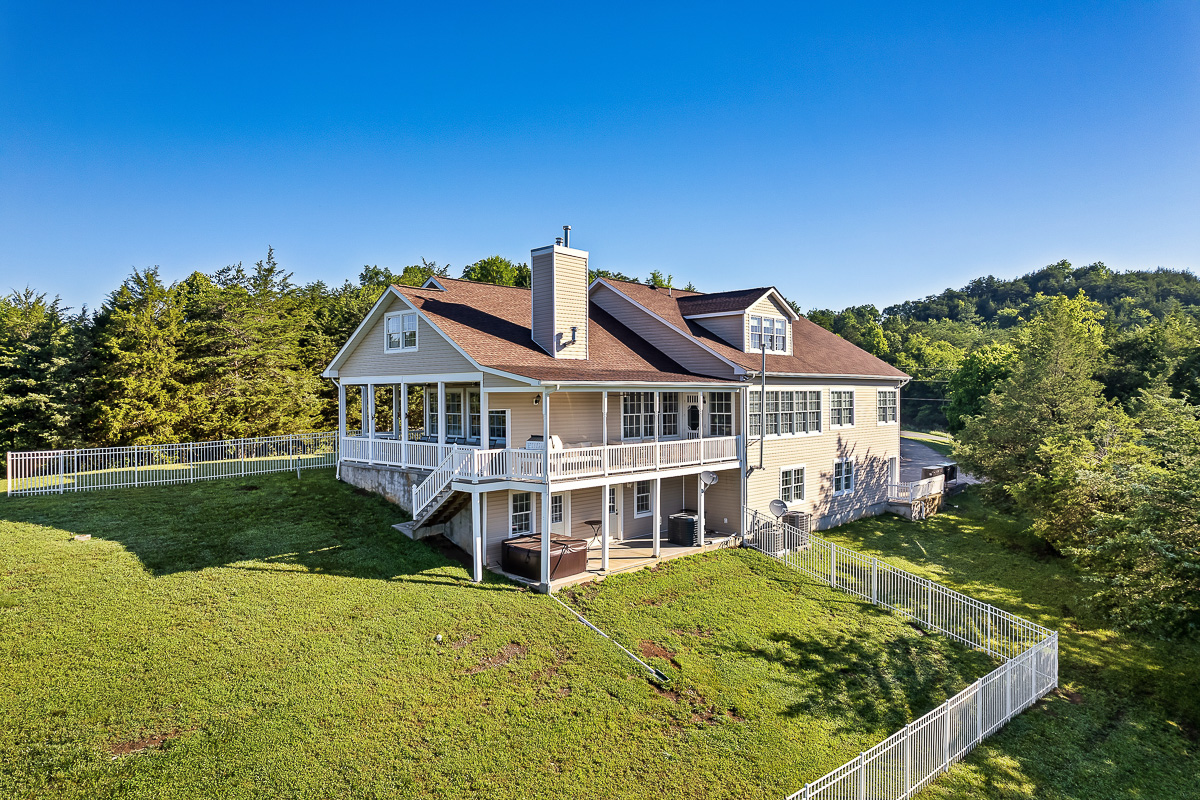 Lake Luxury Estate